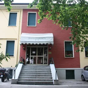 επισκεφθείτε το ξενοδοχείο