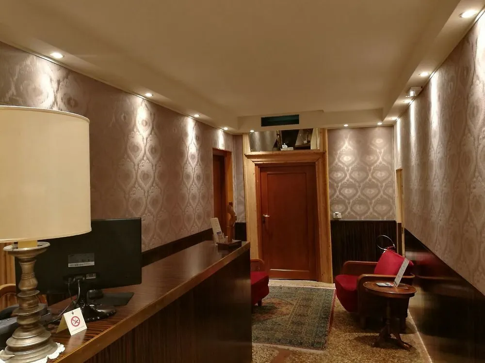 Locanda Leon Bianco On The Grand Canal Veneza